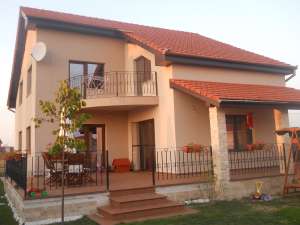 Vand casa noua intre Oradea si Sanmartin