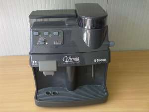 INCHIRIERE SAU VANZARE  APARAT DE CAFEA SAECO