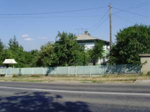 Casa cu 6 camere + teren