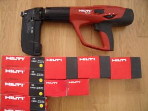 PISTOL   DE   CUIE    HILTI    DX   460