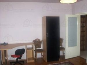 Inchiriez ap 2 camere,   Deva,   decomandat,   central
