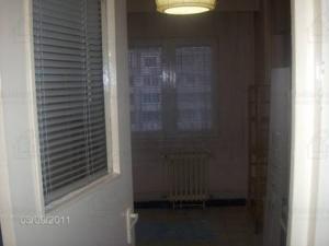 Inchiriez ap 2 camere,   Deva,   decomandat,   central