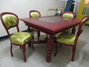 Vand mobila reconditionata