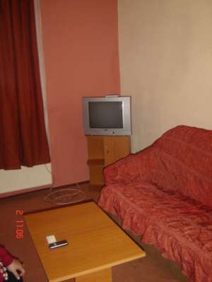 2 CAMERE EROII REVOLUTIEI