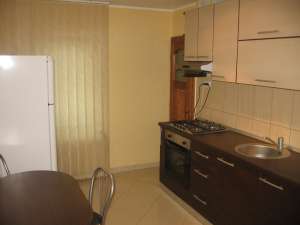 2 CAMERE AVIATIEI