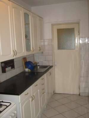 Vand apartament 2 camere Baicului,   zona ANL