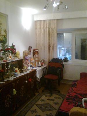 vand Apartament 4 camere decomandate,   80mp  in Medgidia