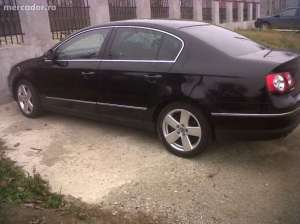 VW Passat 2.0 TDI 140 cp SportLine