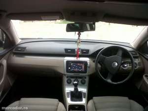 VW Passat 2.0 TDI 140 cp SportLine
