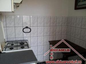 APARTAMENT DE VANZARE,   3 CAMERE,   str VASILE AARON