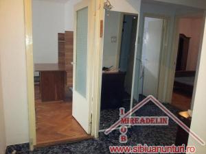 APARTAMENT DE VANZARE,   3 CAMERE,   str VASILE AARON