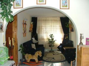 AP.4 CAMERE-AVIATIEI-METROU