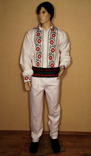 COSTUME POPULARE ROMANESTI