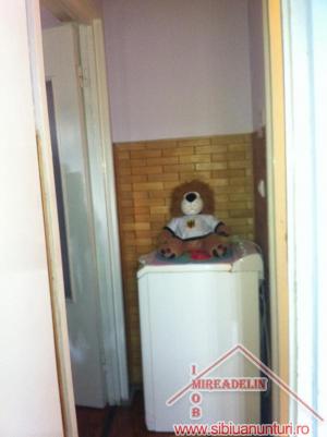 VINDEM APARTAMENT 2 CAMERE,   STRADA NEGOVEANU