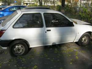 vand ford fiesta mk3 avariat