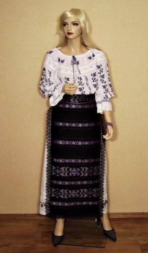 costum popular romanesc