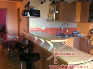 APARTAMENT LUX DE VANZARE,   3 CAMERE,   strada AVIATIEI