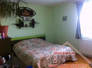 APARTAMENT LUX DE VANZARE,   3 CAMERE,   strada AVIATIEI