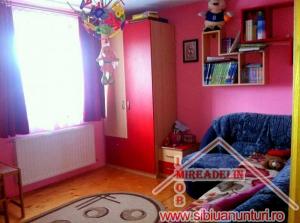 APARTAMENT LUX DE VANZARE,   3 CAMERE,   strada AVIATIEI