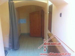 INCHIRIEM SPATIU COMERCIAL 35 mp,   ULTRACENTRAL
