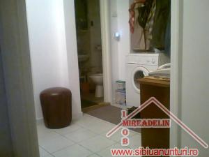 VINDEM APARTAMENT 2 CAMERE STR. CALEA DUMBRAVII