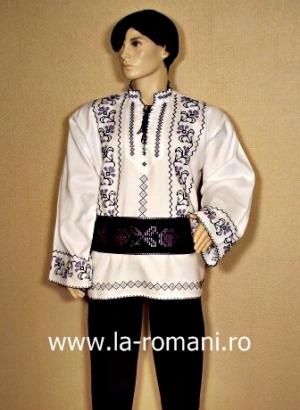 costum popular barbatesc