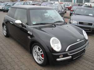 MINI One 1.6i Clima  / tel: 0745-581036 /