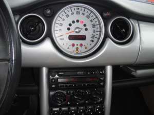 MINI One 1.6i Clima  / tel: 0745-581036 /