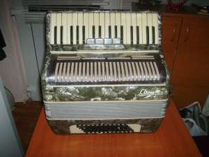 Vand acordeon Armonia 60 basi