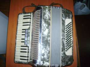 Vand acordeon Armonia 60 basi