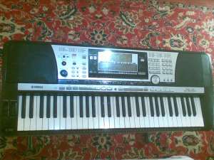 Vand Urgent! Yamaha Psr-740