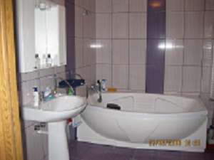 vitan barzesti,  inchiriez 2 camere