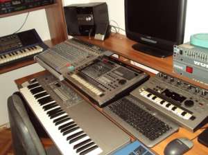 Instrumente din studioul personal