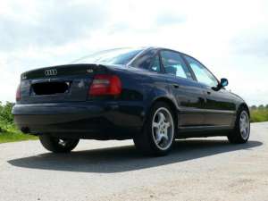 vand parbriz audi a4 motor 1.6 benzina an 1996