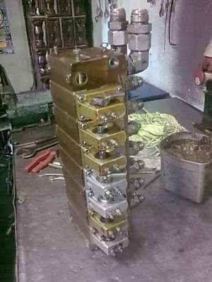 vand distribuitor fai fai komatsu MF jcb etc