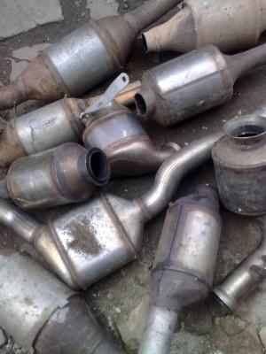 cumpar catalizatoare auto uzate  audi bmw opel etc 0765830905