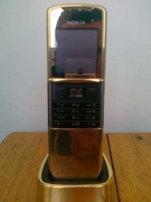 Nokia 8800 Sirocco Diamond Edition