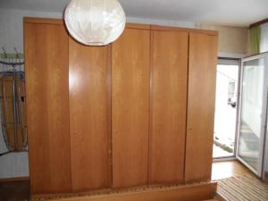 Depozit de mobila second hand