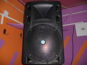 boxe rcf pasive art 5oo   500w bucata pret 3000 lei neg