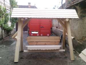 MOBILIER RUSTIC DE GRADINA