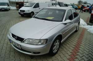 Opel vectra b an 2001 argintiu