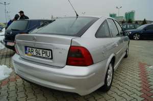 Opel vectra b an 2001 argintiu