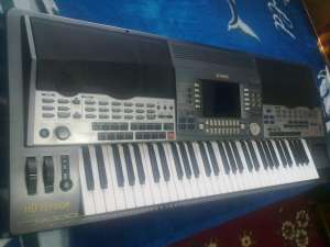 Vand orga Yamaha psr 9000 stare foarte buna