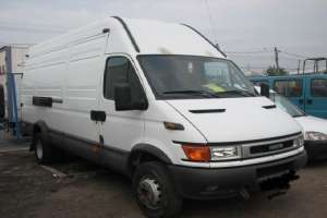 vand urgent microbuz marfa
