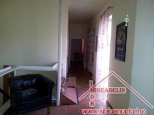 INCHIRIEM APARTAMENT LA CASA 2 CAMERE,   STR. STEFAN CEL MARE