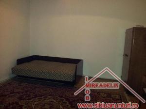 INCHIRIEM APARTAMENT LA CASA 2 CAMERE,   STR. STEFAN CEL MARE
