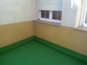 Distribuitor pluta stropita Spania