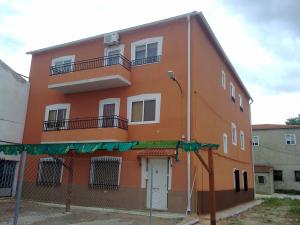 Distribuitor pluta stropita Spania