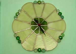 Ceas de perete Tiffany Floare cu Perle
