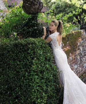 Inchiriere rochie Pronovias Nacar